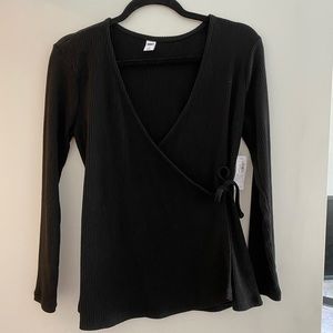 Black Wrap Top women’s size medium